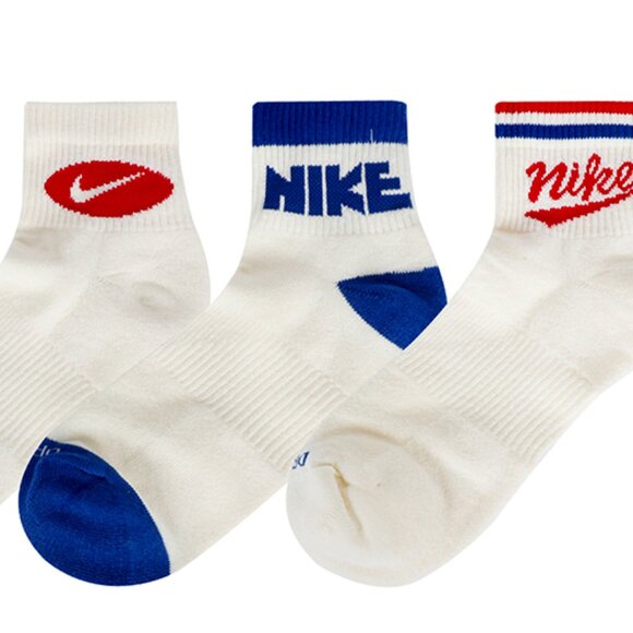 Nike Everyday Plus Cushioned Ankle Socks Dri-Fit Sports Casual Socks HJ9340-901 - Picture 1 of 2